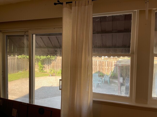 Photo - 766 Tate Av Unit Studio