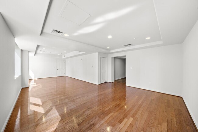 Photo - 914 Main St Unit 1603