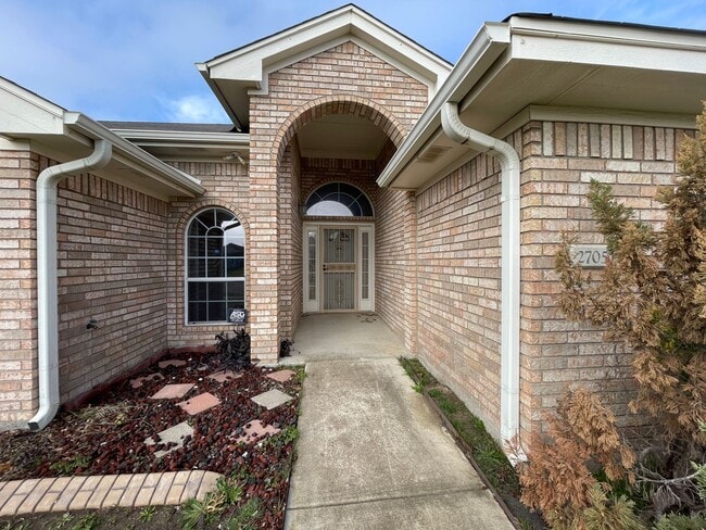 Photo - 2705 Jasmine Ln