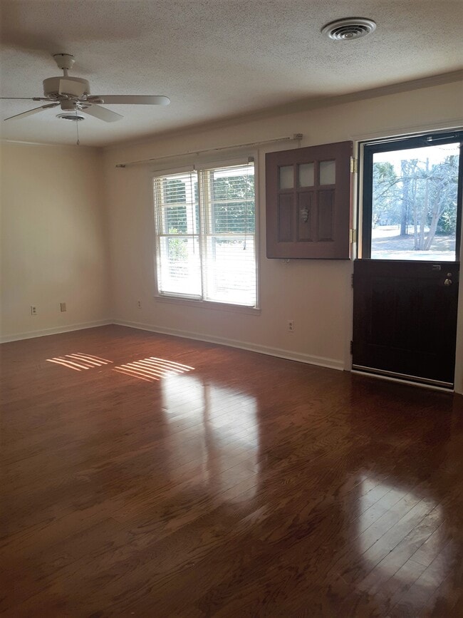 804 Gull Ln
