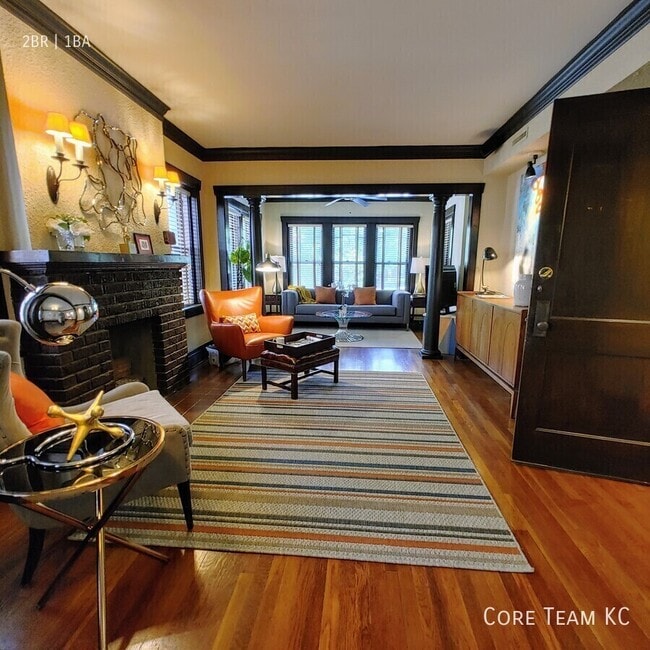 Building Photo - 3818 Walnut St Unit 1N