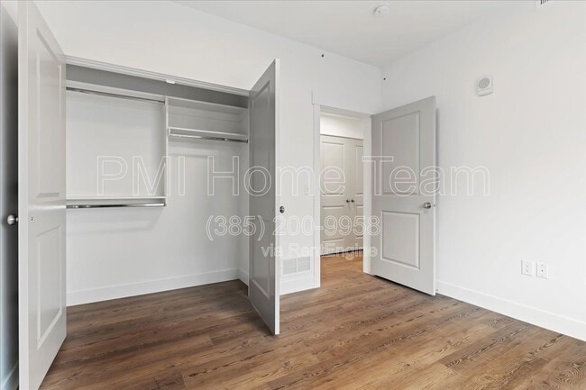 Photo - 3378 Washington Blvd Unidad 208