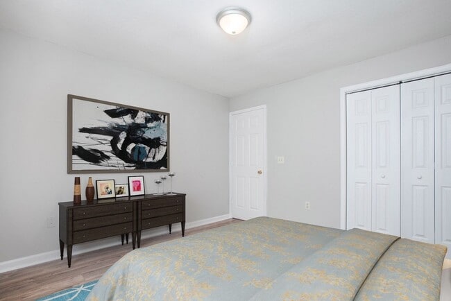 Photo - 3 bedroom loft style townhome Unit 347 Crown Point Dr.