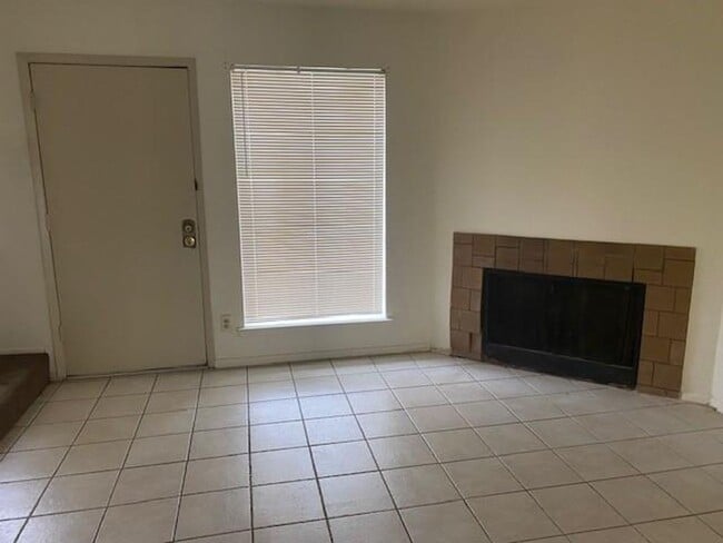 Photo - 2 Bed 2.5 Bath