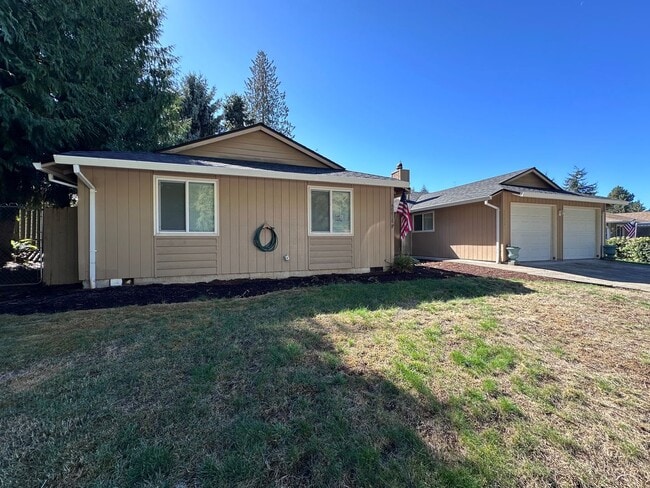 Photo - LOVELY SANDY DUPLEX 2 BED 1 BATH W/ GARAGE!!