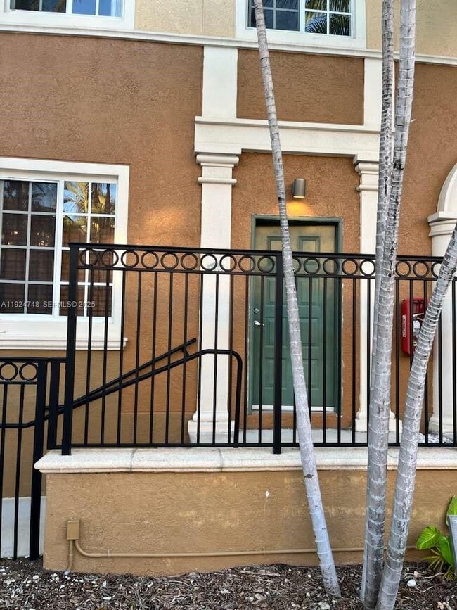 Photo - 2891 NE 185th St