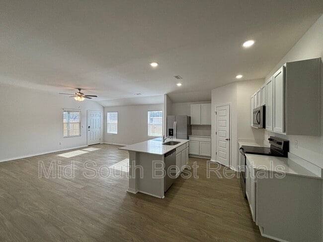 Photo - 6428 Newark Dr