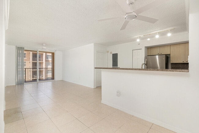 Building Photo - 1801 N Flagler Dr Unit 803