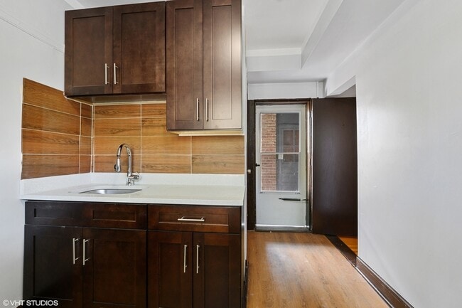 Photo - 1317 W 80th St Unit #1