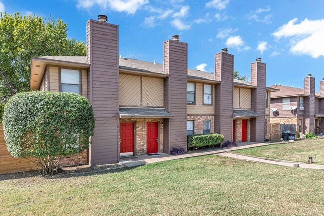 Photo - 3808-3814 Coates Circle
