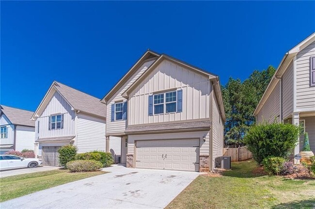 Photo - 796 Grenier Terrace NE