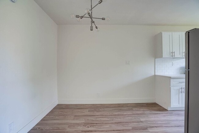 Photo - Stylish Mid-Century Building in West Adams Park Tract