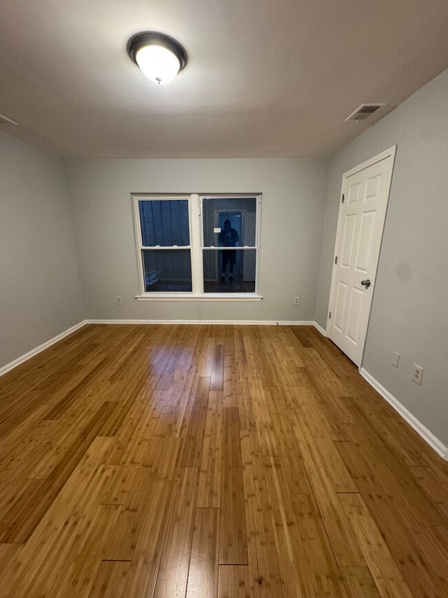 Building Photo - 742 S 15th St Unit 1 Rental