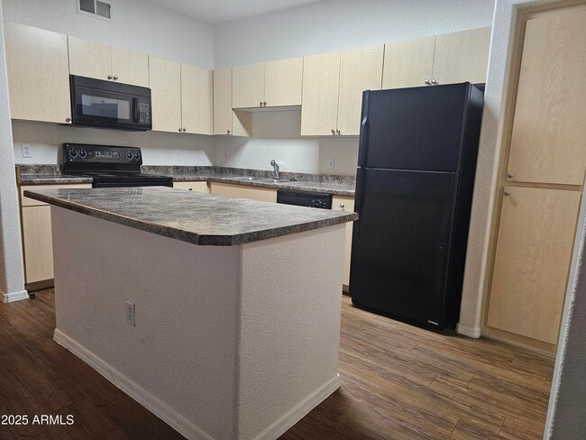 Photo - 18416 N Cave Creek Rd Unidad 1011