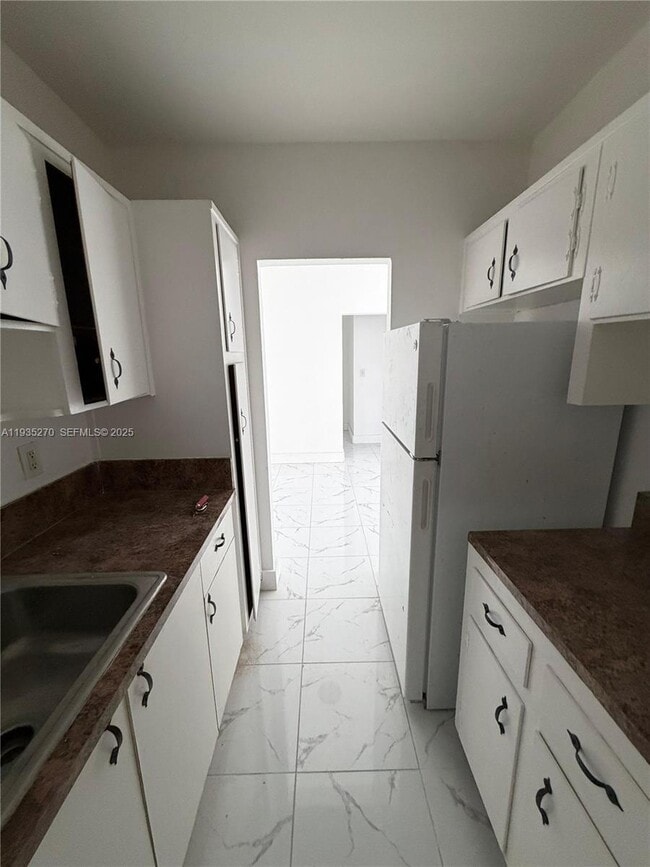 Photo - 7730 Dickens Ave Unit 7