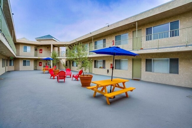 Photo - Secure and Convenient Multi-Unit Asset in ...