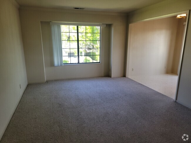 Building Photo - 1058 Padre Dr Unit 3 Rental