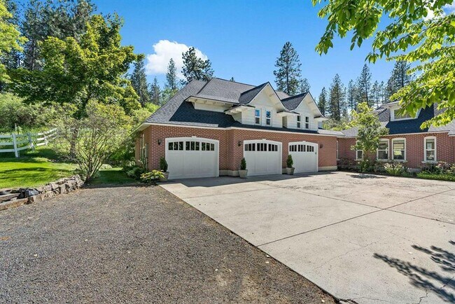 Photo - Historic Queen-Anne Style Home