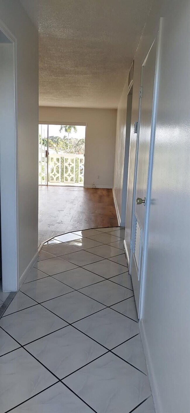 Photo - 4200 NW 3rd Ct Unit 309