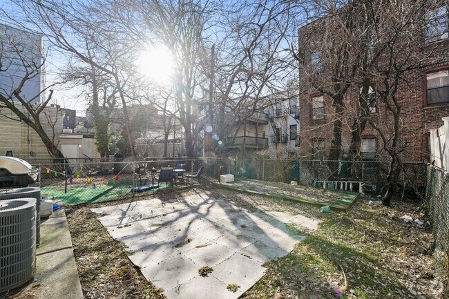 Building Photo - 347 Palisade Ave Unit 1 Rental
