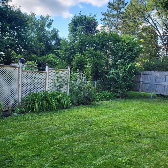 Photo - FOR SALE 3-BR Rochester 2- bath 1 car garage Townhome for Just $239,000!