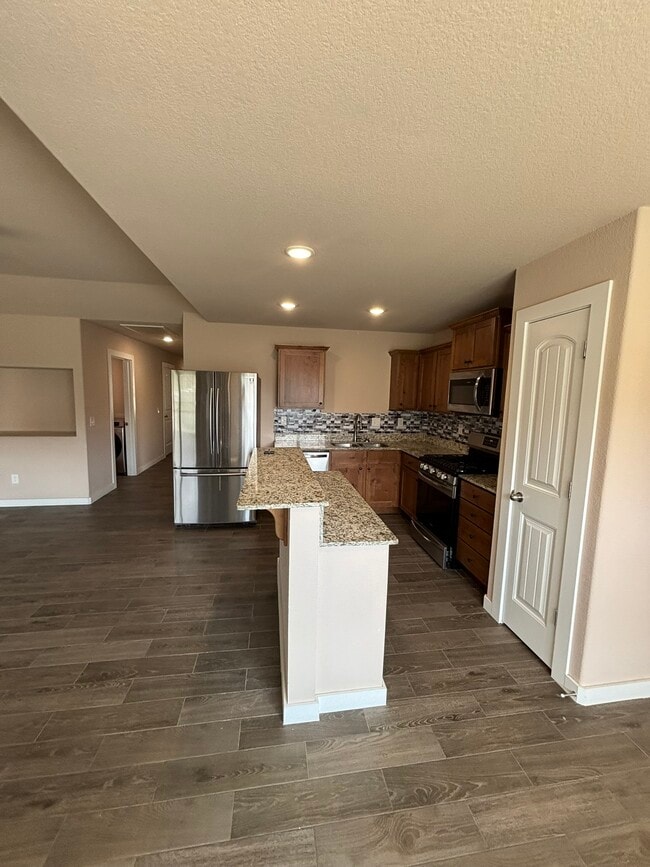 433 Red Robin St Unit 1