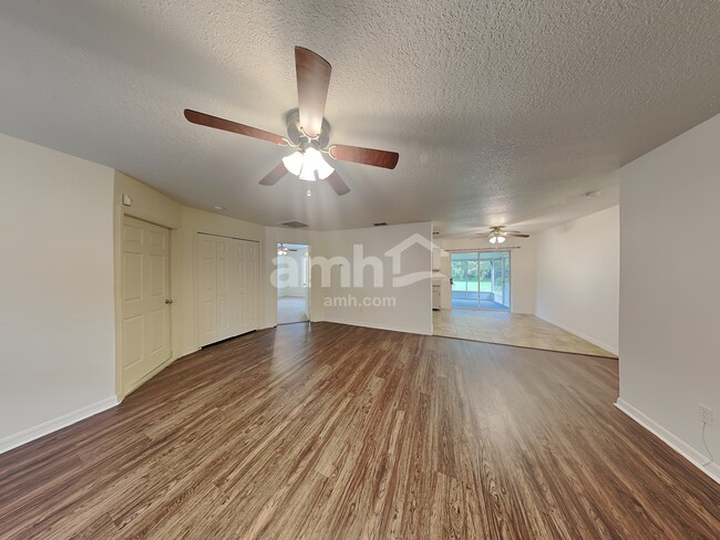 Photo - 724 E 11th Ave