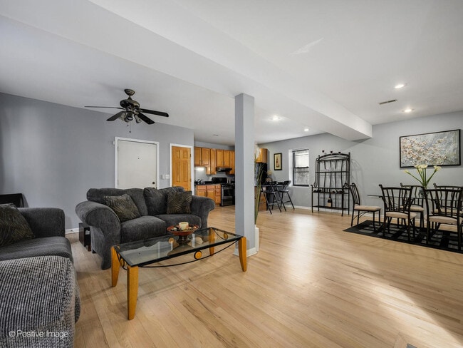 Photo - 4014 S Drexel Blvd Unit 3R