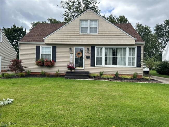Photo - 5380 Huron Rd House