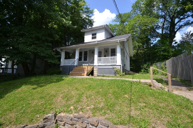 Great 3 bedroom college hill house - Great 3 bedroom college hill house