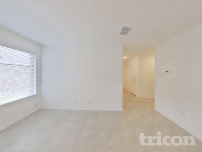 Photo - 1508 Clairborne Ct