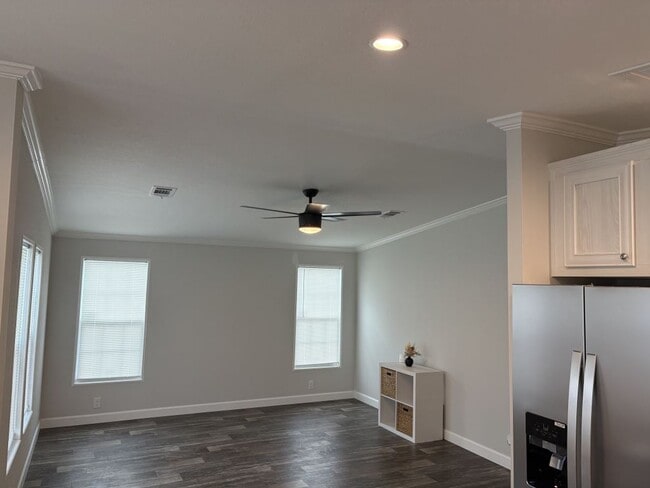 Photo - 2425 Harden Blvd