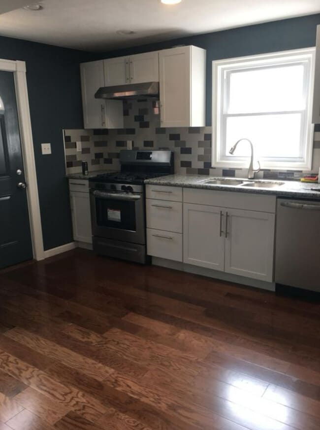 Photo - 4626 Winthrop St