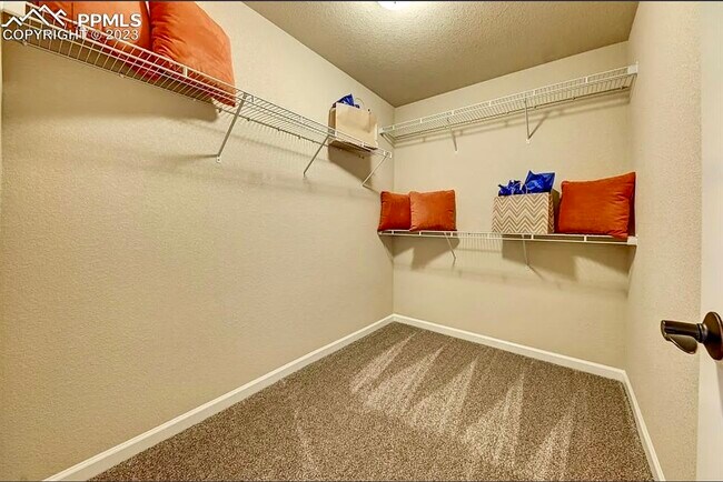 Photo - 4015 Samaritan Lp