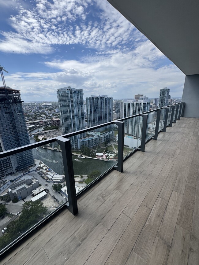 Photo - 68 SE 6th St Unit 3906