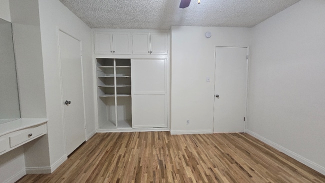 Photo - 4706 Vantage Ave Unidad 4