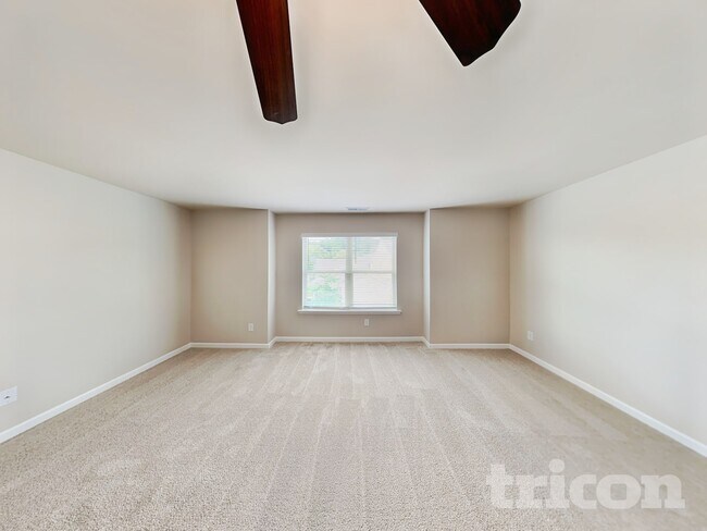 Photo - 207 Stillwood Dr