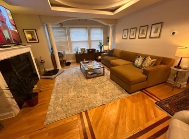 Photo - 6912 N Lakewood Ave Unit 2W