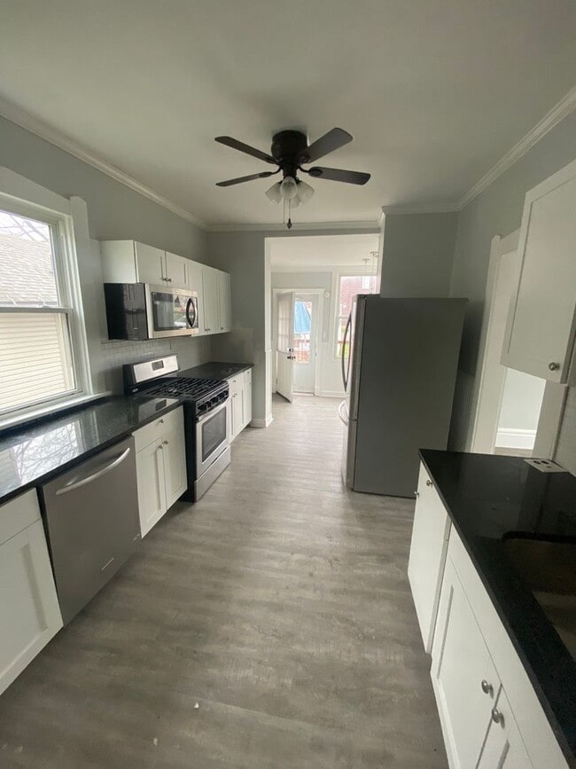 Photo - 1510 Indianola Ave