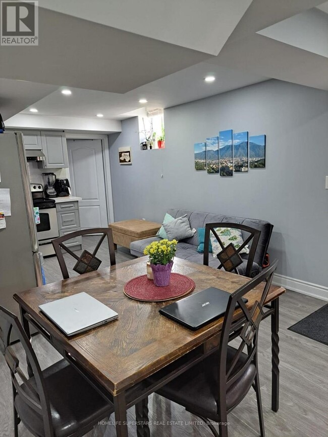 Photo - 3183 McDowell Dr