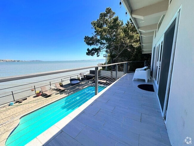 Building Photo - 5148 Paradise Dr Rental