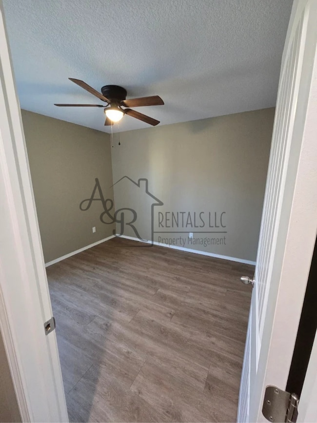 Photo - 217 W Forest St