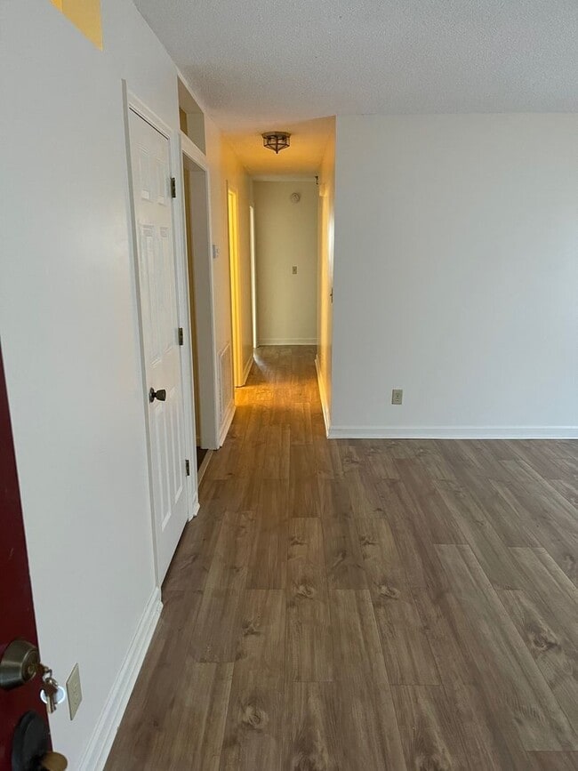 Photo - 3 Bedroom / 2 Bath Apt  Kingsport TN Unit #5