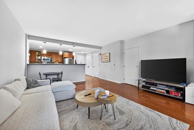 Photo - 700 Grove St Unit 2w