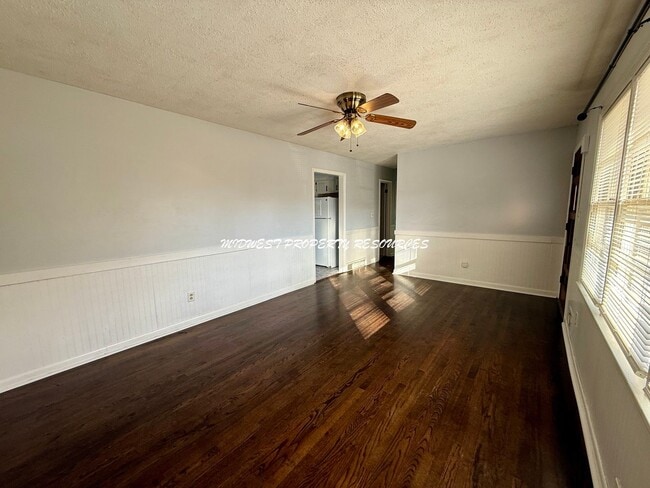 Photo - 4 Bedroom Home Near Downtown Lee’s Summit