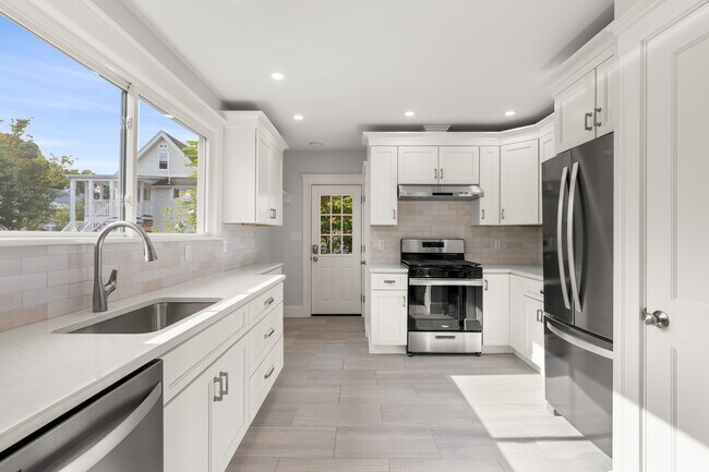 Photo - 44 Winter St Unit 1