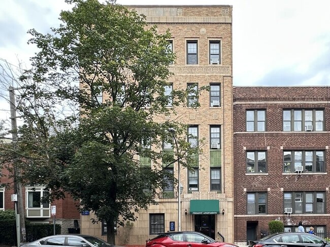 Building Photo - 3836 N Fremont Rental