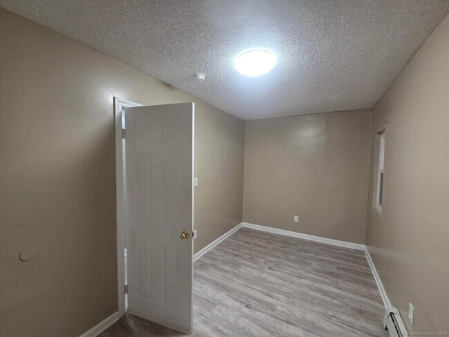 Photo - 63 Seyms St Unit 3rd Floor