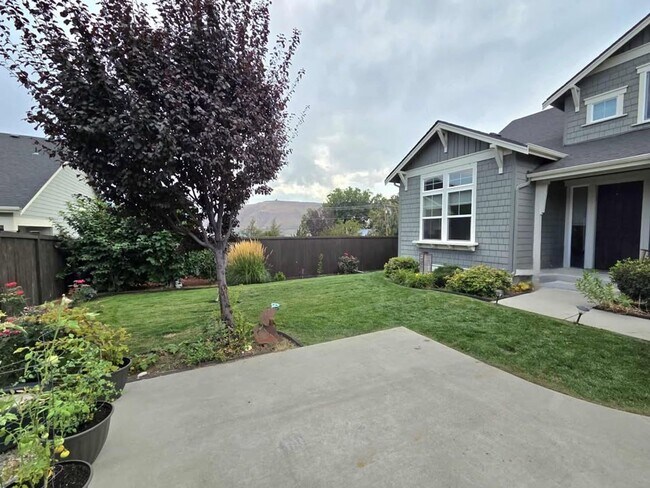 Photo - Large 3 bedroom, 3 bath newer build in sou...