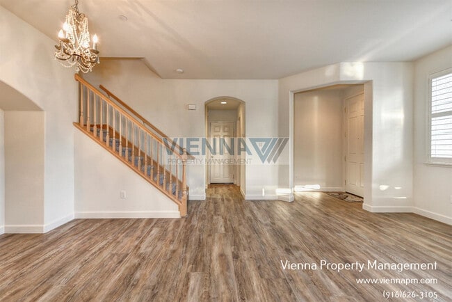 Photo - 1003 Ferry Cir